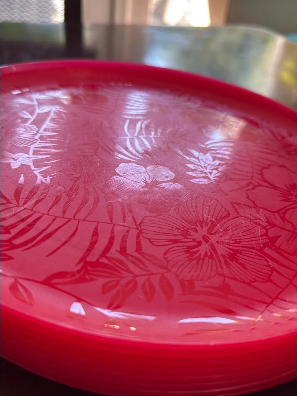 Heavy Reusable Dinnerware Plastic Hawaiian Luau Plates Bowls Cups Set